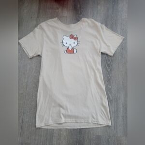 Hello kitty t shirt